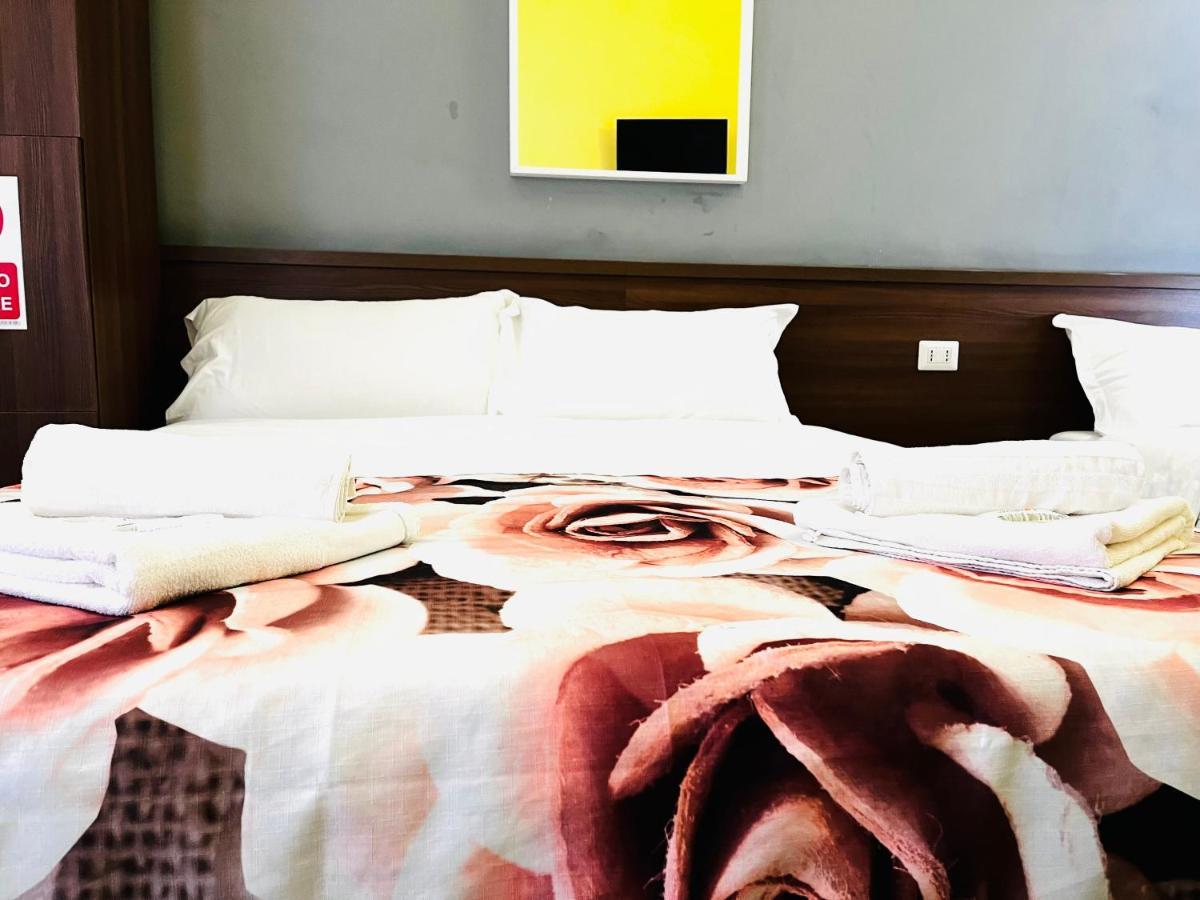 Holiday Rome Guesthouse Екстер'єр фото