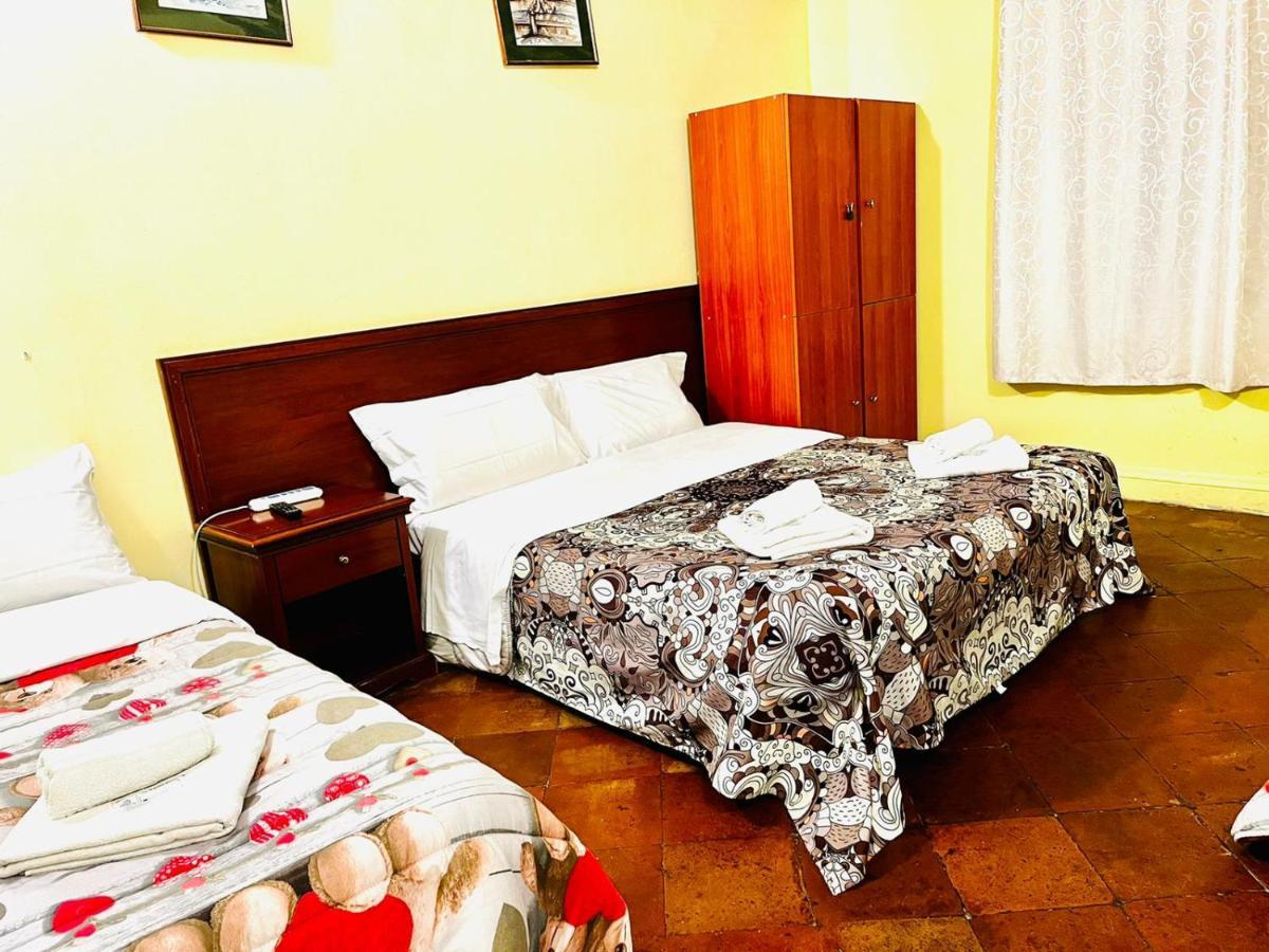 Holiday Rome Guesthouse Екстер'єр фото