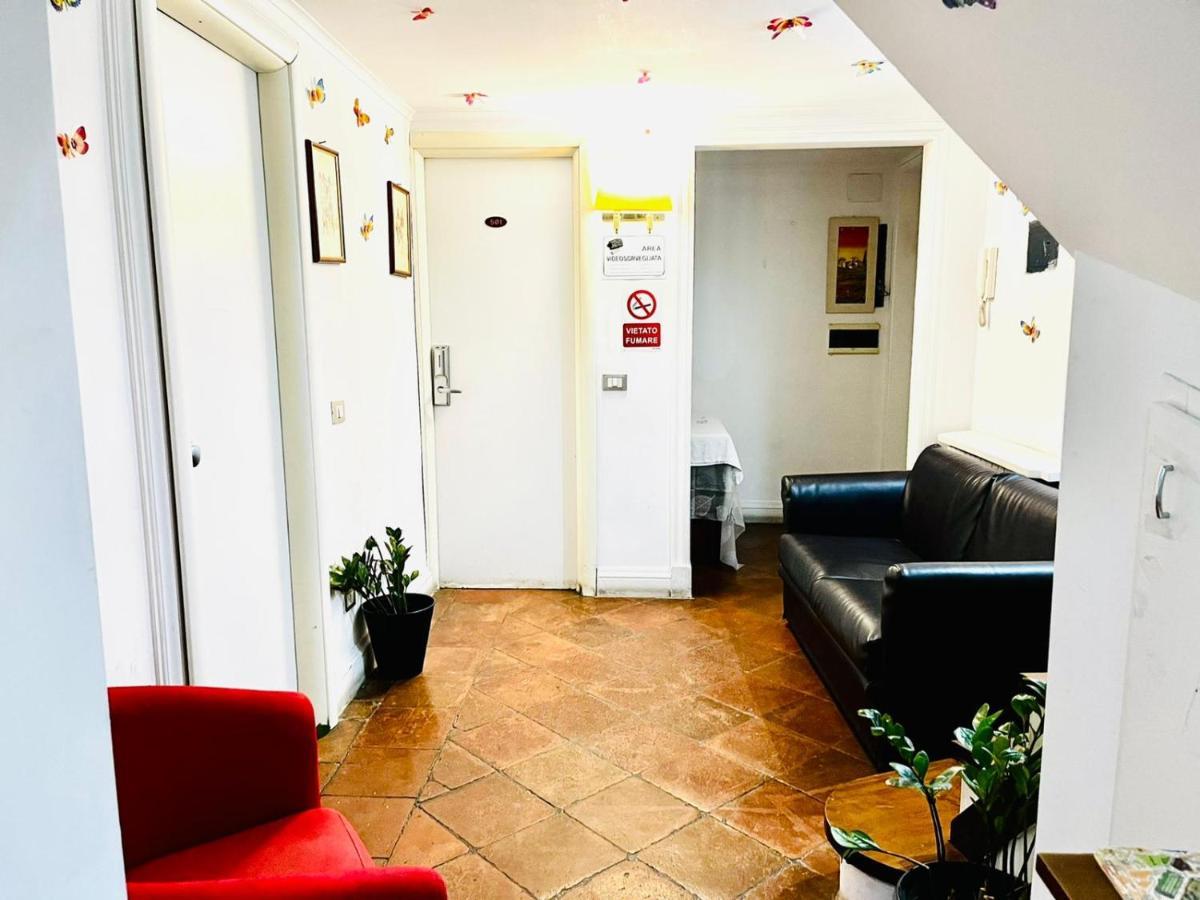 Holiday Rome Guesthouse Екстер'єр фото